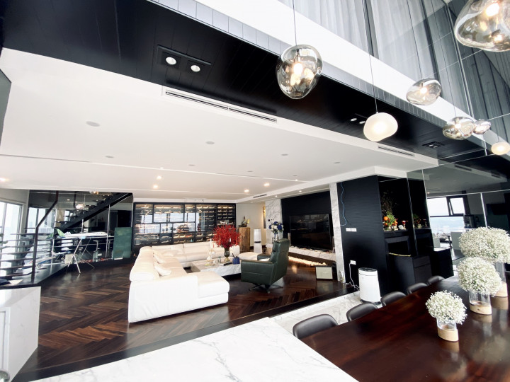 Chủ Nhà Chuyên Sang Dubai Định Cư Cần Cho Thuê FLC Twin Tower 265 Cầu Giấy Căn Duplex 373m2 4Pn, 3wc View Panorama toàn cảnh